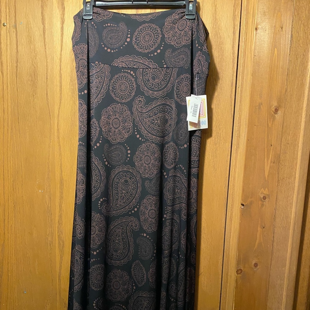 New with tags LuLaRoe Maxi shirt